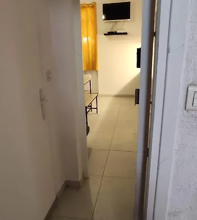 S4 Apartman *